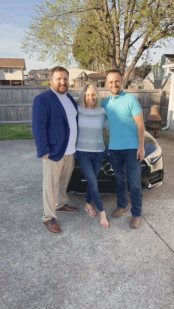 CoachKelley__'s tweet image. Happy Easter. Being successful is surrounding yourself with the things you love most. For me it’s Family.

Learn to differentiate from those who talk about doing it Vs those who really are. #IAintHard2Find
