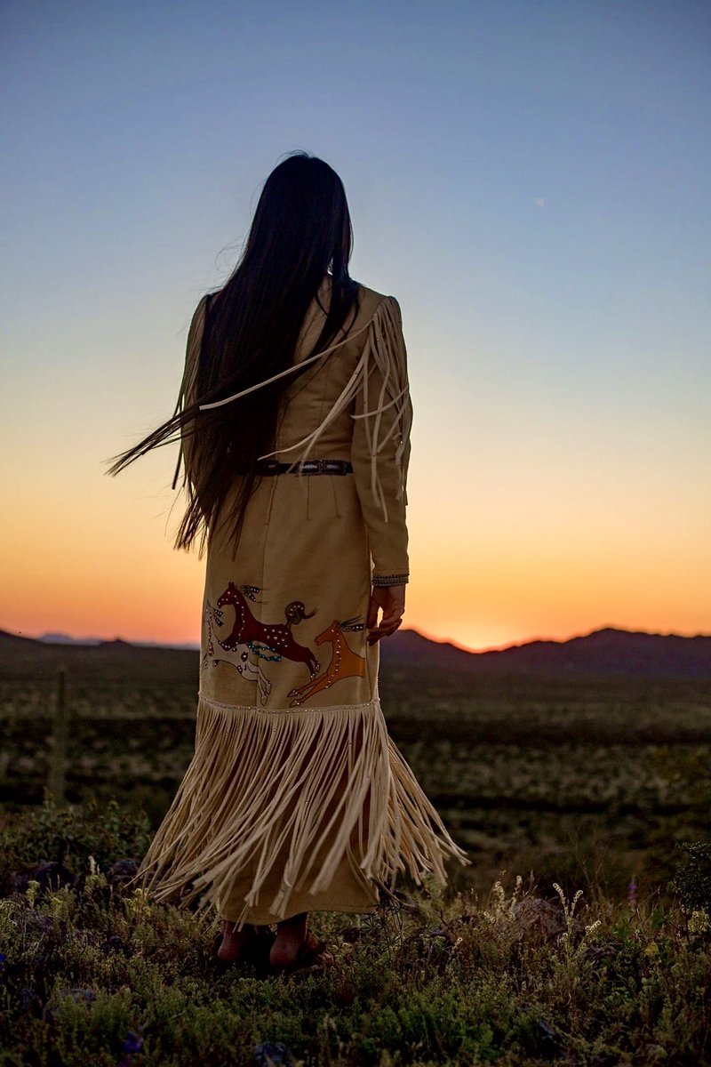 Native3rd's tweet photo. “You can read books without ever stepping into a library; and practice spirituality without ever going to a temple." 

– Tony, D. Mello, 🪶✨ https://t.co/Glh2lJnwgx