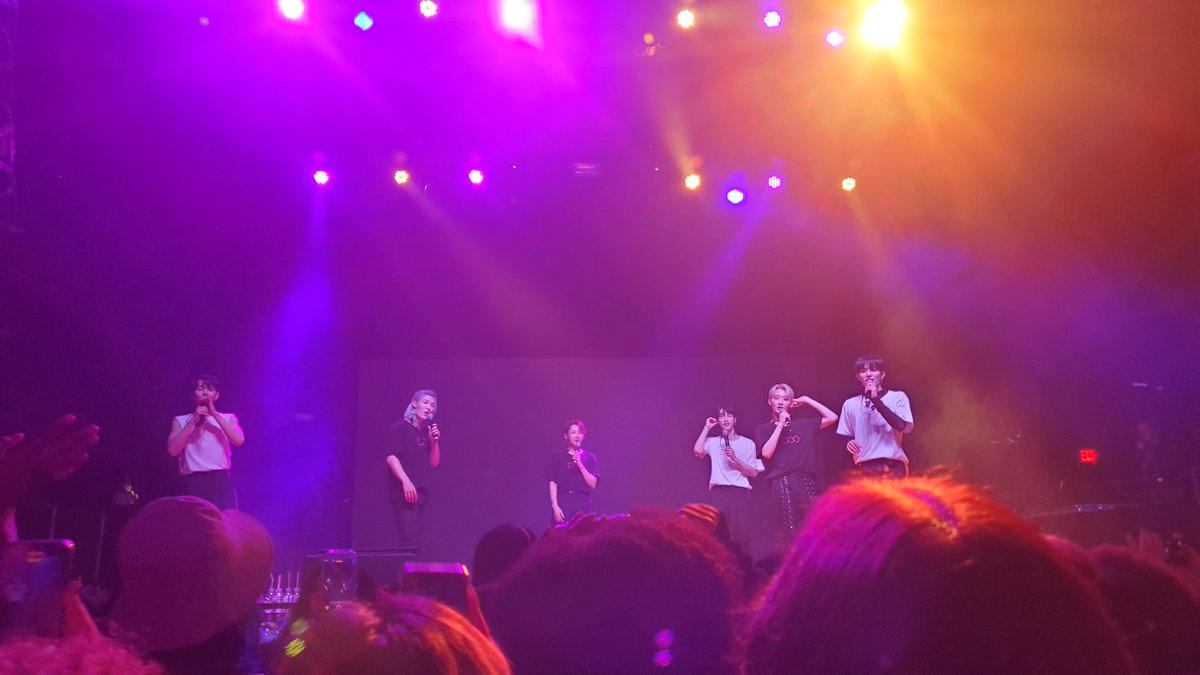MiMi_OOOlyOn's tweet photo. encore
#OnlyOneOfGrandAmericaTour
#OnlyOneOfAtlanta
#OnlyOneOf https://t.co/HBbW6JdP2M