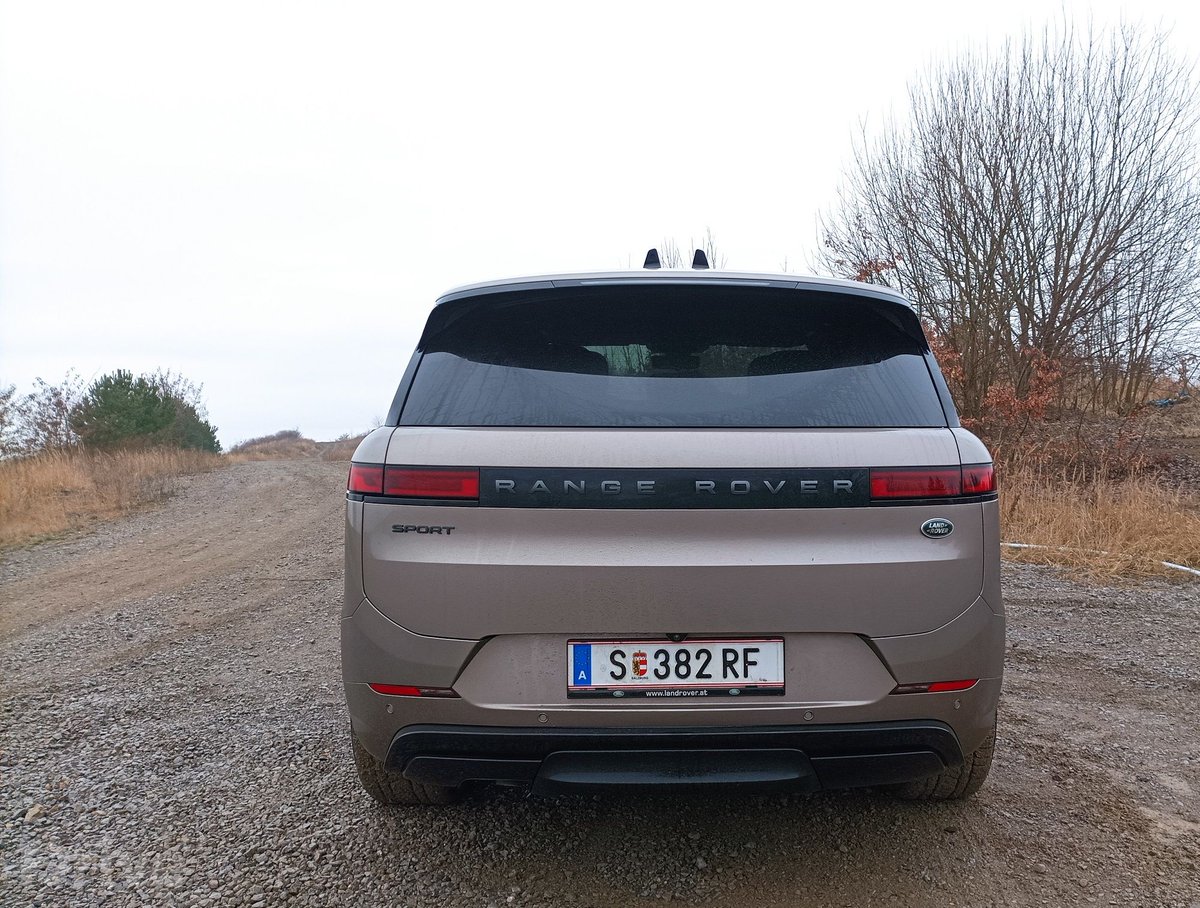 fDrivecz's tweet image. Líbí se vám Range Rover Sport a ještě jste nečetli náš test mild-hybridní verze? Naleznete jej na zde: fdrive.cz/clanky/test-ra…

#mildhybrid #hybrid #RangeRover #RangeRoverSport #rangeroversporthse