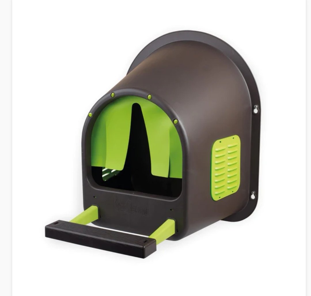 Looking at nest boxes to put in the inside run.....any recommendations <a href="/TheFloofLady/">The Floof Lady</a>?
Quite liking the look/idea of these, any thoughts?
Also, am I correct in thinking 1 for every 4 hens? And at what height do they need to be fixed? 
#Chickens #TheGoodLife #OurWeeCottage🏡