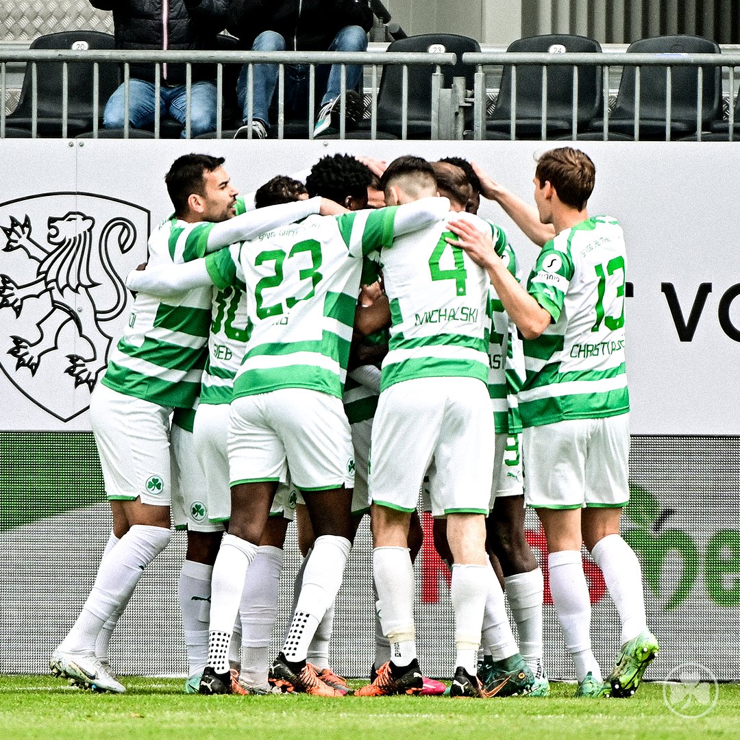 kleeblattfuerth's tweet photo. Heute noch genauso schön wie gestern 😍
#Kleeblatt #SVSSGF https://t.co/F23T9sCPhU