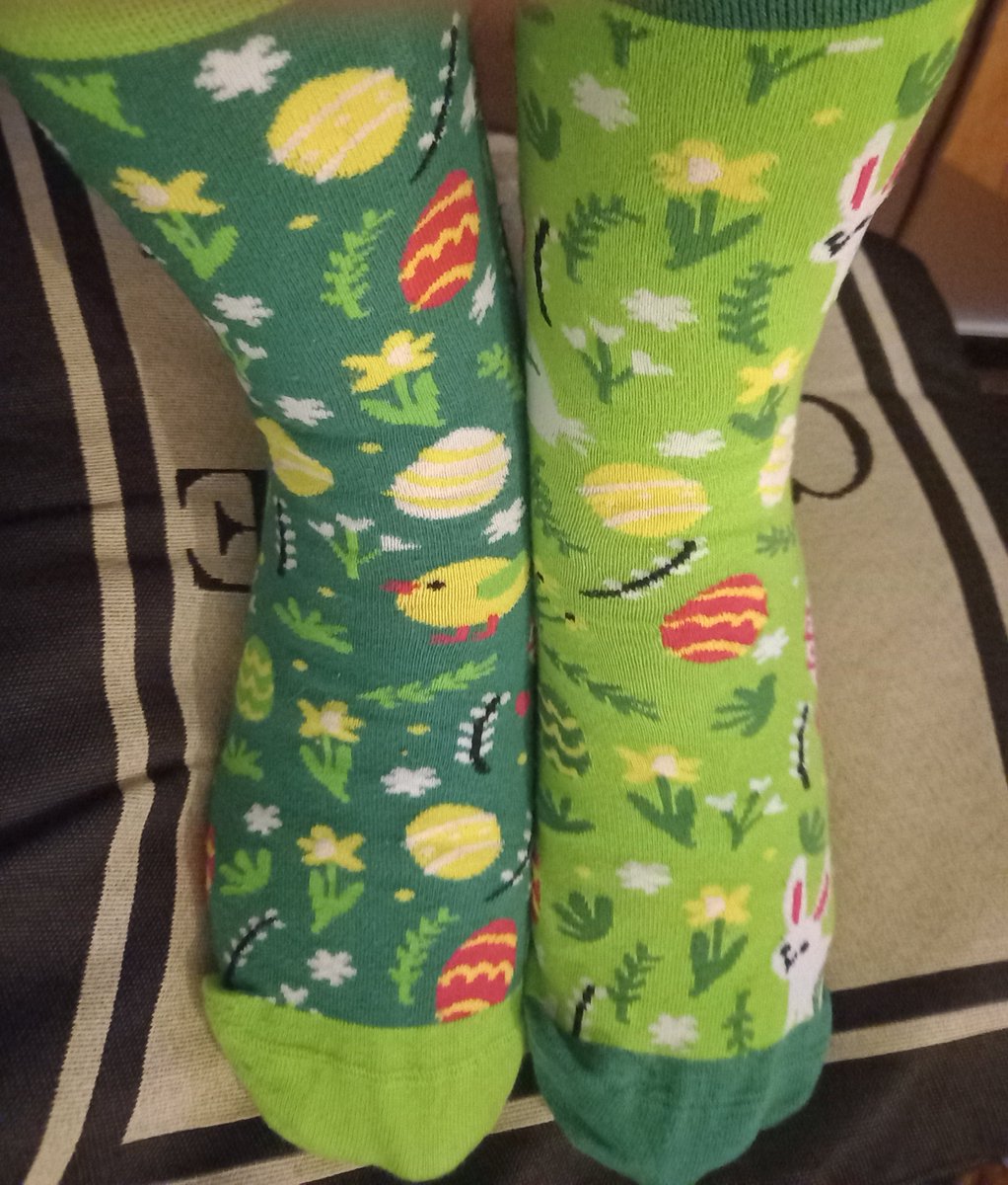 Heth_100's tweet photo. Happy Easter #seasonalsocks https://t.co/NRWp69ejdm