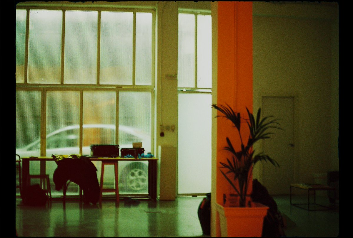 diexso0n's tweet photo. Ultramax 400 en Madrid 🌿 https://t.co/swHXpV775H