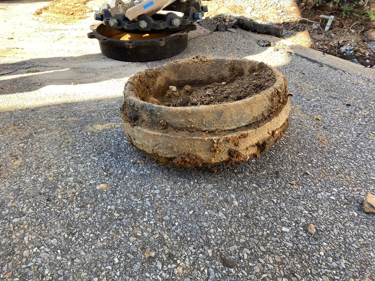 LynchburgH2O's tweet image. 100 year old cap will be replaced with a new cap #aginginfrastructure