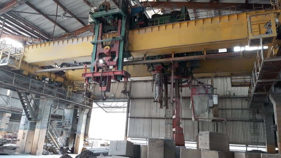 elescamoso1's tweet photo. Junta Interventora de la @CVG_Oficial @alexroca1 y F.G.R @TarekWiliamSaab deberían emitir orden de prohibición de salida del país de todos los presidentes de las Industrias Básicas de #Guayana en especial @Alcasa_CVG y a sus maquilladores. vean estas son las líneas de Reducción. https://t.co/v919RdPcqP