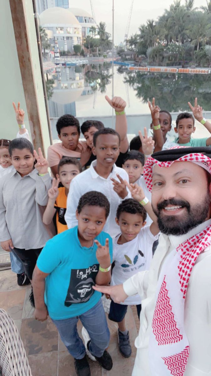 fawazalkhudairi's tweet photo. فطورنا اليوم مميز .. 
تشرفت بتناول الإفطار مع عدد من ابنائنا الأيتام 
بدعوة كريمة من @friendscc1 جمعية اصدقاء المجتمع 
الإحسان إلى اليتيم له أوجه متعددة، منها كفالته. 

#اكرمهم_تكرم #صدقه_جاريه 
 #رمضان_الخير_2023

https://t.co/Of2DMzBI74 https://t.co/doeu7bnSqi