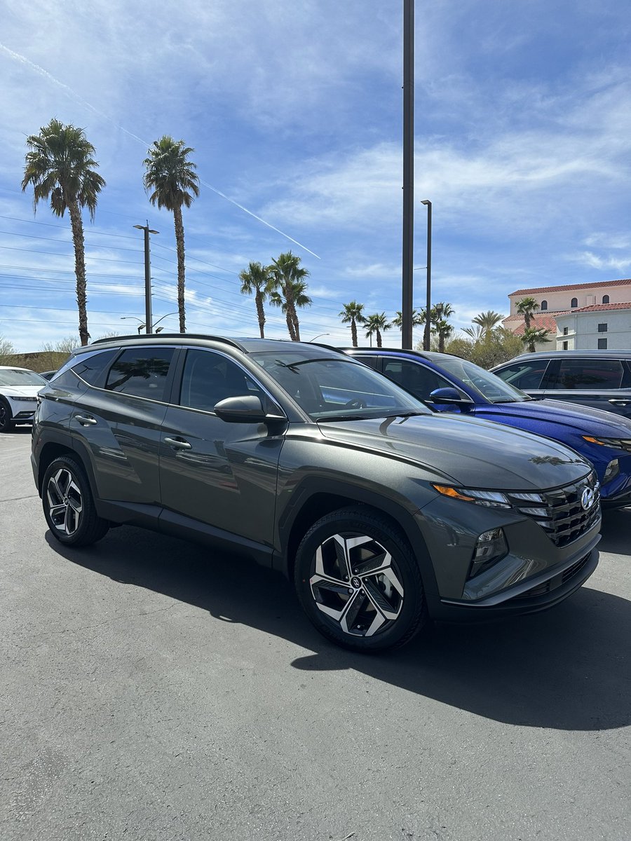 macy1026's tweet photo. Twitter saw it first!
I traded in Cindy the Civic and got Tilly the Tucson.
I’ll miss you Cindy but it unfortunately you needed to retire early my dear! Rest easy!
Tilly let’s go! 🧳💻🗺️
#HyundaiTUCSON #HondaCIVIC #oldbutt #newbutt https://t.co/thZAwnENoX