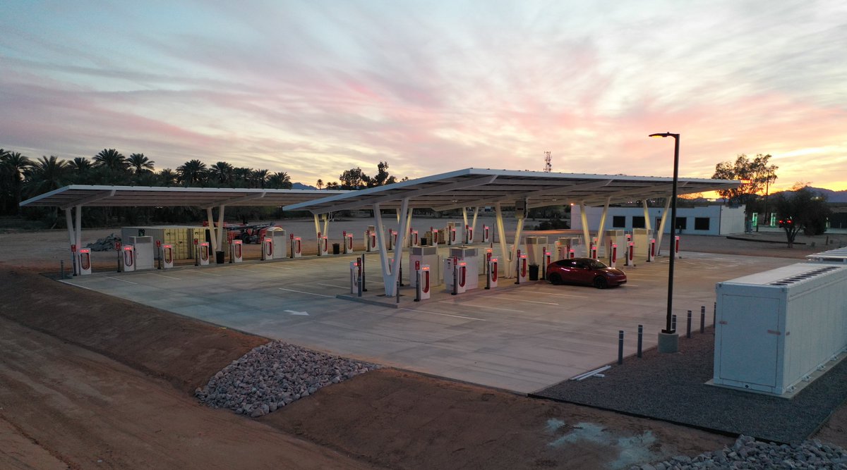 Tesla Charging tweet media