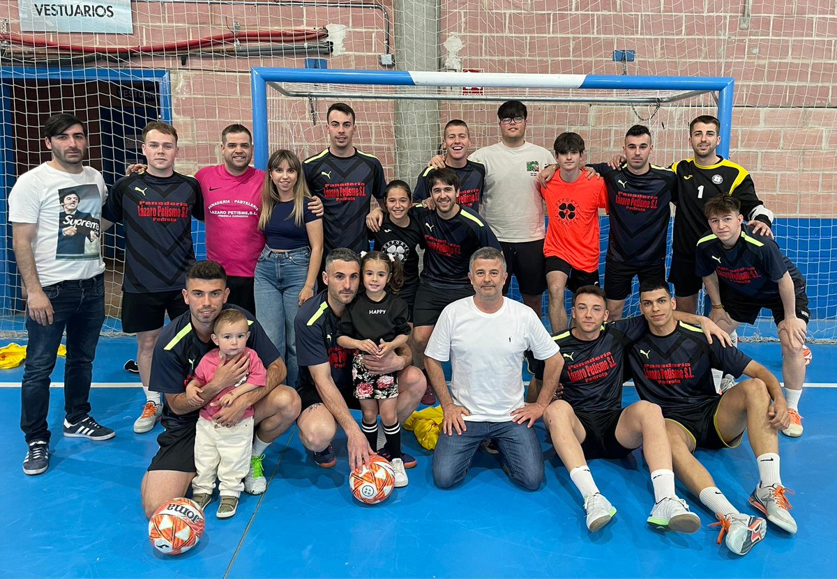 MarioGarzy3's tweet photo. Semana santa de disfrutar del Maratón! Grande equipo⚽️⚽️ https://t.co/w6xoYAtYo8