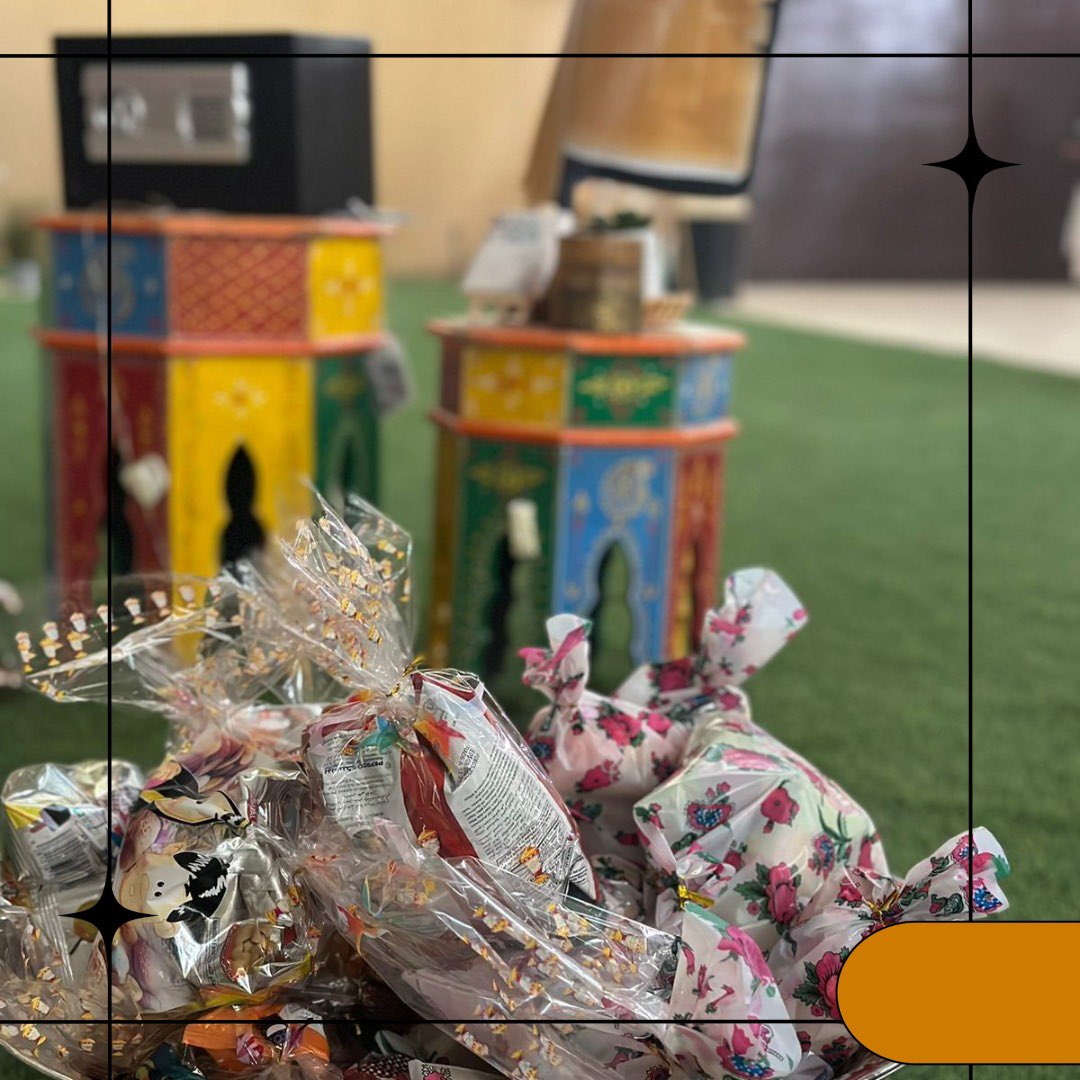 في انتصاف شهرنا المبارك، وتمام بدره المتجلّي في السماء، برَزَ " تهلُّل " 
حيث اجتمعت عائلة الثقافي على مائدة إفطار السعادة بحبورٍ وجَذَل يطغى على المكان 🍴