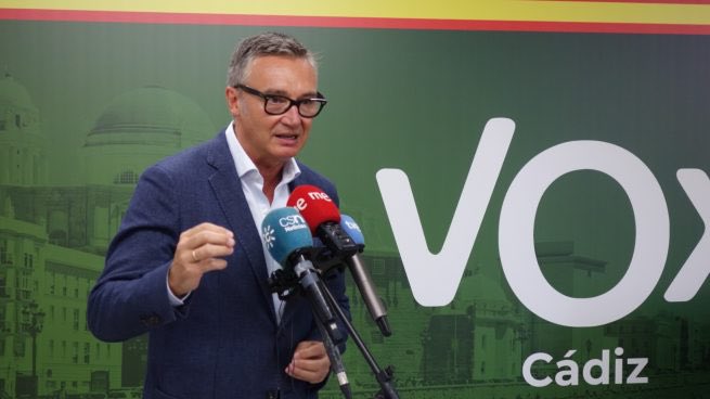 Vox Andalucía pide «cerrar TV3» por «usar dinero público para burlarse de los andaluces y los católicos». Ya debería de estar cerrada hace tiempo!!
#PrimeroEspaña