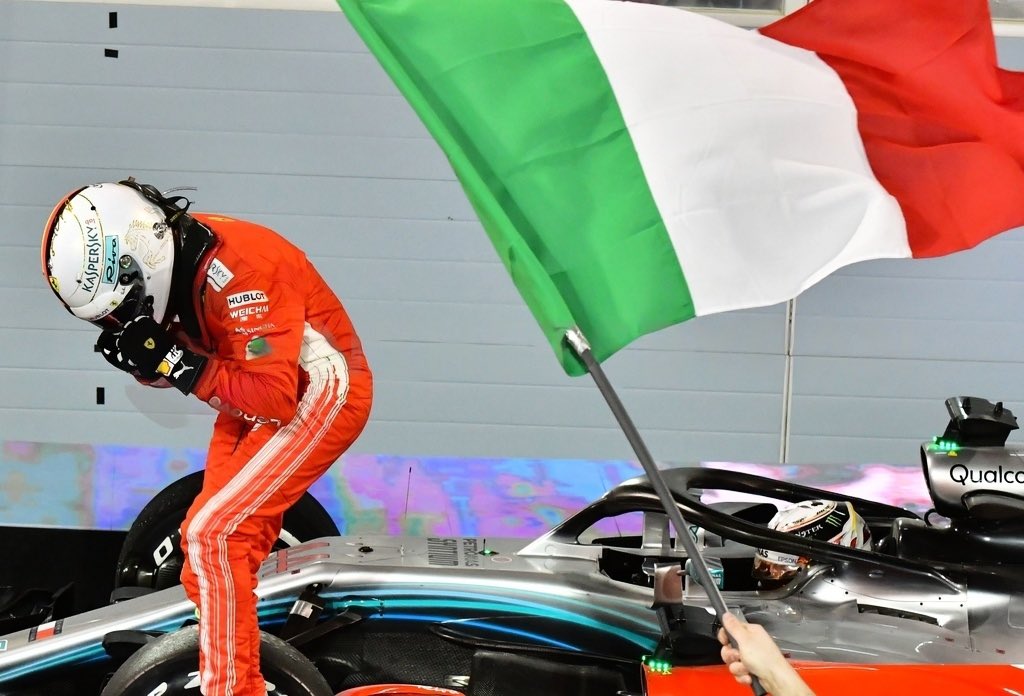 ocsebvettel's tweet photo. I knew you tried to change the ending even when it was windy ❤️ 

No one else made winning and loving that team so charming and exciting ❤️
#BahrianGP #Vettel #Seb5 #SV5 https://t.co/iihASBoTb4