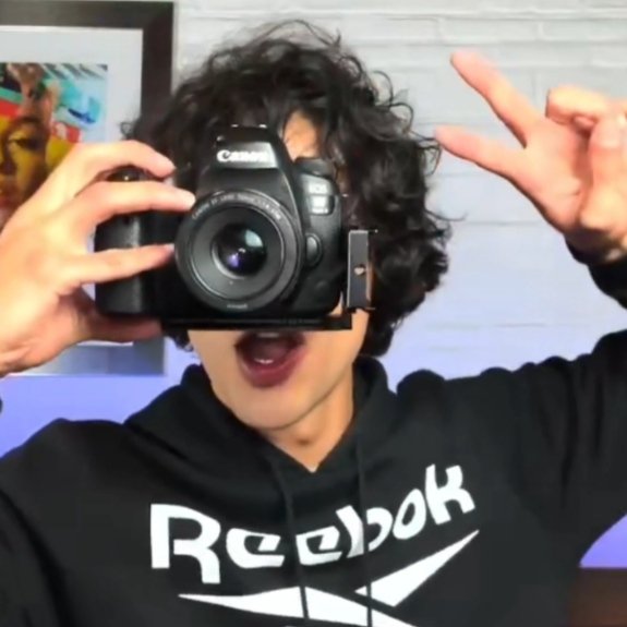 soyoshii_'s tweet image. Cara de Camara se lleva el Oscar al mejor actor !! Te queremos mucho Alan !!:3 @alannavarro Si tome fotos hasta video JAJAJA.
#10AÑOSDECD9
#coderpower