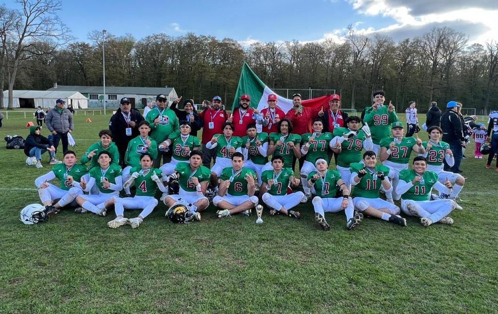 Tercer_Cuarto's tweet photo. 💪🏻 TALENTO NACIONAL 🇲🇽

La Selección U-16 de la 📋 MFL (Monterrey Football League) participó este fin de semana en el Torneo 🏆 One World Bowl que se realizó en Alemania.

Donde resultaron CAMPEONES INVICTOS tras 4 partidos disputados encabezados por el H.C. 🎧 @JCGarcia48 https://t.co/VOJlELgr3b