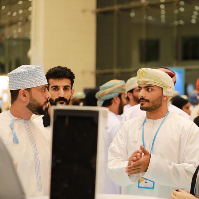 SkydropOm's tweet photo. Skydrop في المرحلة الرابعة من برنامج انجاز عمان للشركات الطلابية ✨
#injazoman 
#انجاز_عمان
#معرض_الشركات_الطلابية_٢٠٢٣
 #الجامعة_الوطنية_للعلوم_والتكنولوجيا https://t.co/dQ2vOBRCc1