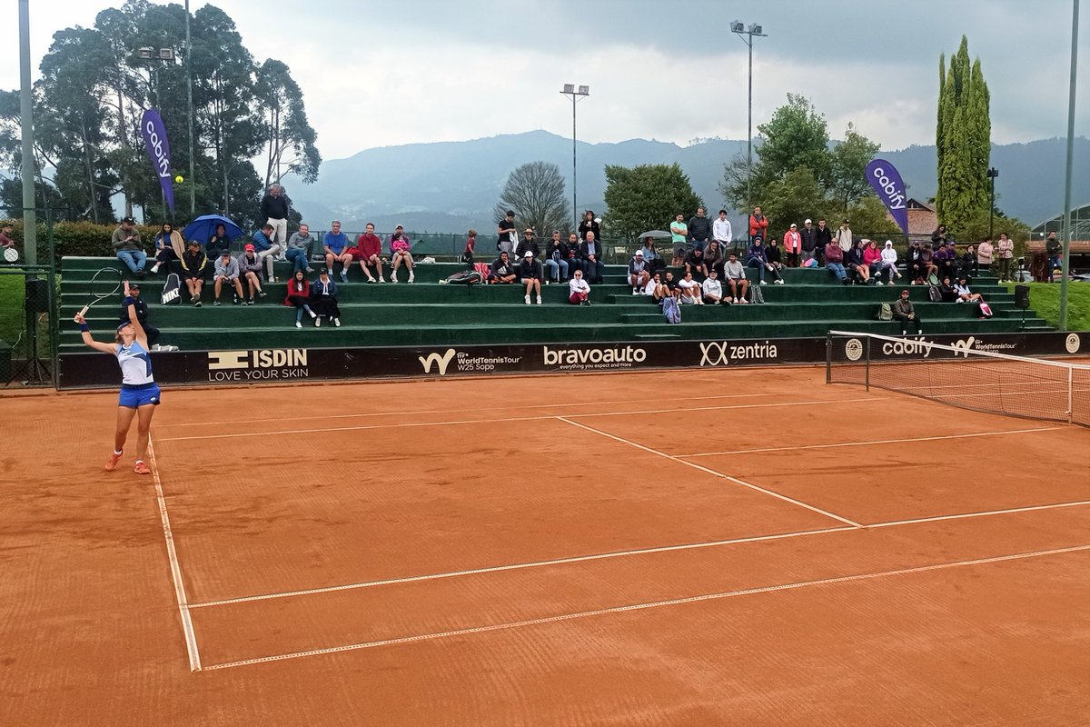 ClubHatogrande's tweet photo. Queremos felicitar a todas las jugadoras que compitieron en el Torneo Internacional de Tenis "Hatogrande Open 25"
Durante este torneo, fuimos testigos de momentos emocionantes y sorprendentes, con partidos llenos de tensión y habilidad
¡Nos vemos en la próxima temporada de Tenis! https://t.co/vd2qjCIXP4