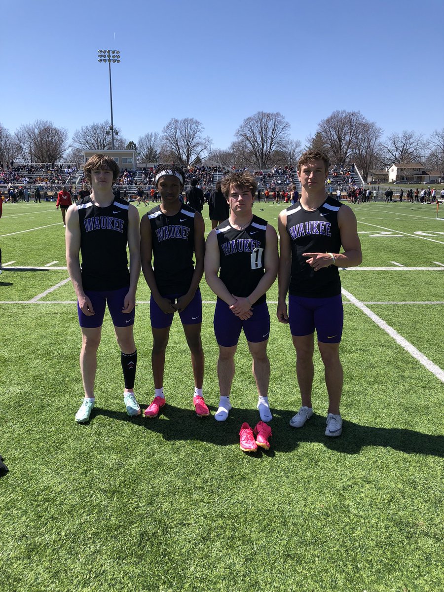 WaukeeBoysTrack's tweet photo. An awesome weekend of T&amp;F &amp; great competition! The boys performed well at Indianola and Valley and continue to see hard work pay off in PR’s and team accomplishments. Congrats to G. Weber in the open 800 and the 4x200 for hitting blue standard times! #GoWarriors #Team23 #TRIBE https://t.co/IfKzQxD2s8