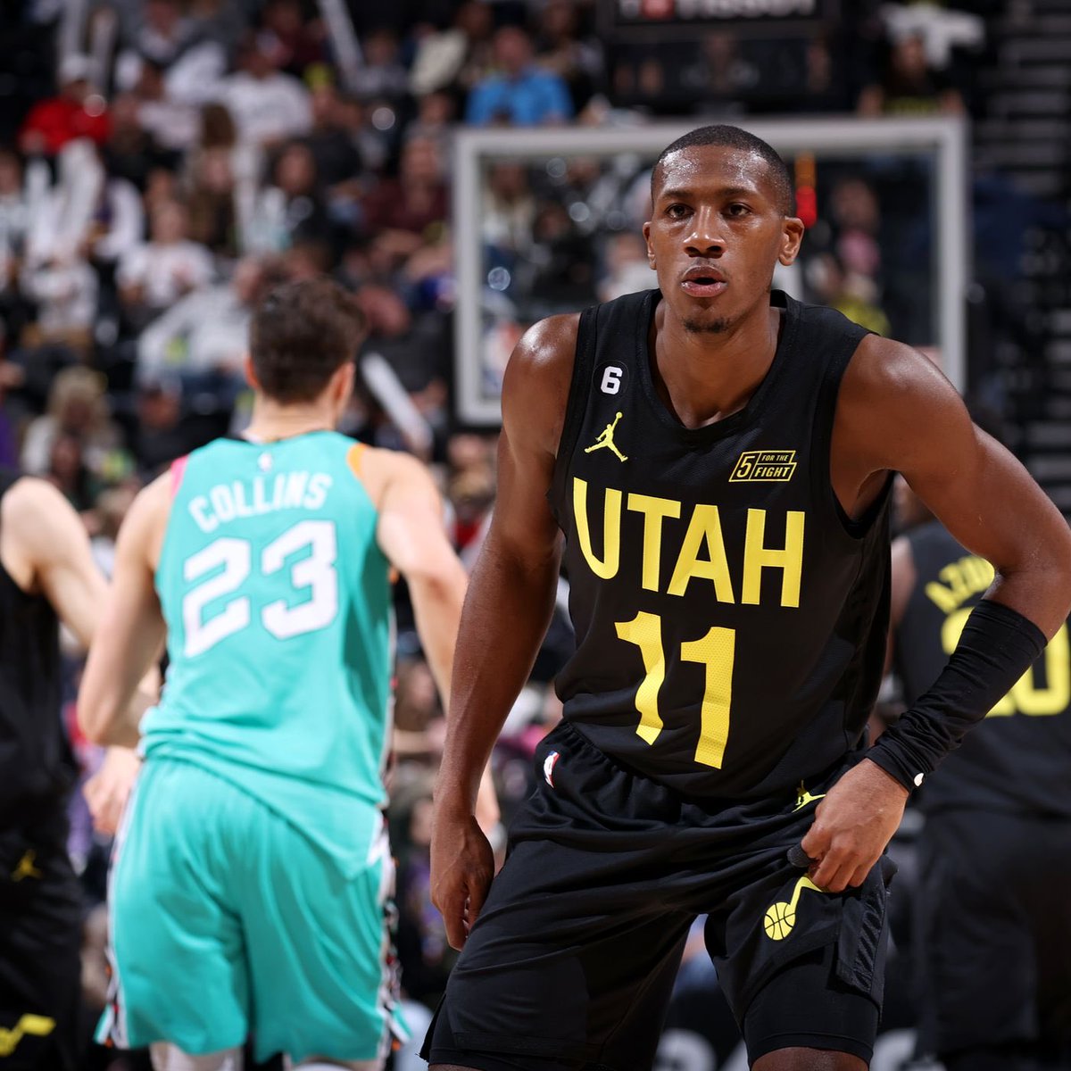 Kris Dunn today:

26 points
10 rebounds
8 assists
61% FG

Deserves to be in the league. 🔥
