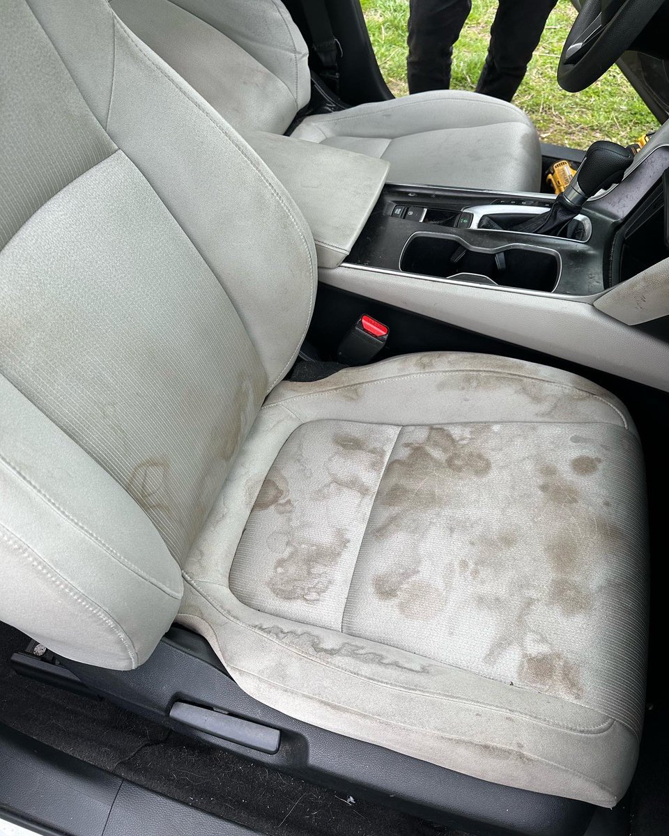 garciabrosmd's tweet image. Incredible fabric transformation on this Honda Accord seat.  #workmagic