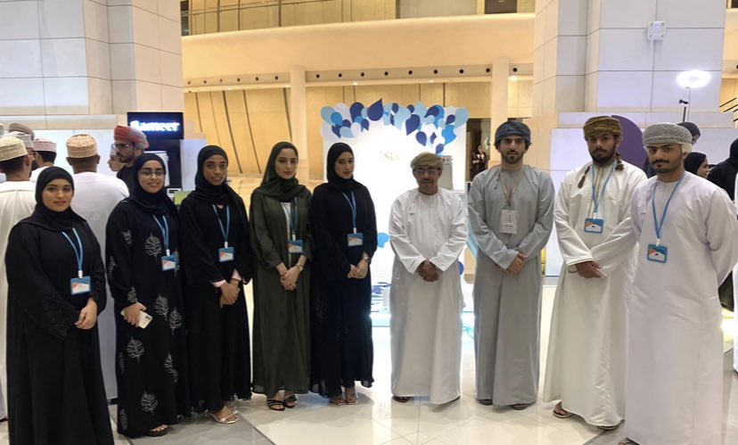 SkydropOm's tweet photo. تشرفنا بزيارة سعادة الدكتور علي البيماني رئيس الجامعة الوطنية للعلوم والتكنولوجيا لرُكن شركتنا✨
#انجاز_عمان 
#injazoman 
#معرض_الشركات_الطلابية_٢٠٢٣
#الجامعة_الوطنية_للعلوم_والتكنولوجيا https://t.co/hBiBPgcOem