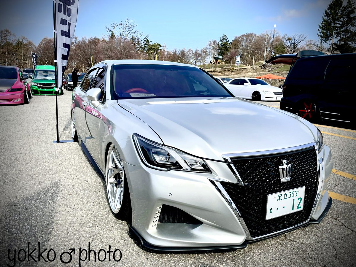 yoshiak61359291's tweet photo. ロイヤルベース?色々お話し伺いたかった😩
#LOWFORM
#ローフォルム
#オーナーさんに届け https://t.co/Fb8tbRXxc0