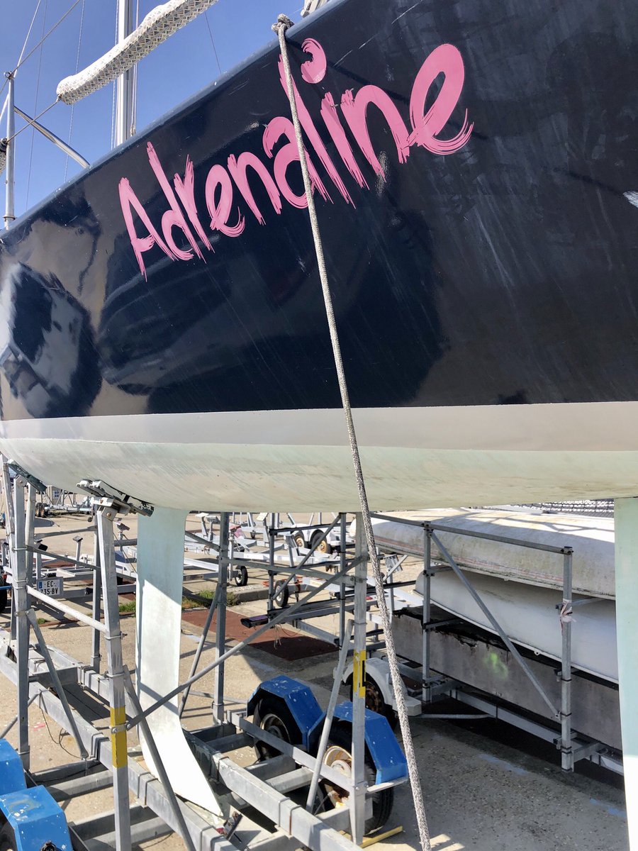 LHsansfiltre's tweet photo. Y’a pas que des bateaux qui crament au Havre  @lehavreplaisance #paddock au soleil près des Clubs de Voile SRH SNPH 
CNPV76
#remorques #ber #parking #terrain #voiliers #quilles  #bulbes #foiler #regates #étraves @LH_LeHavre https://t.co/06A8EpYvVX