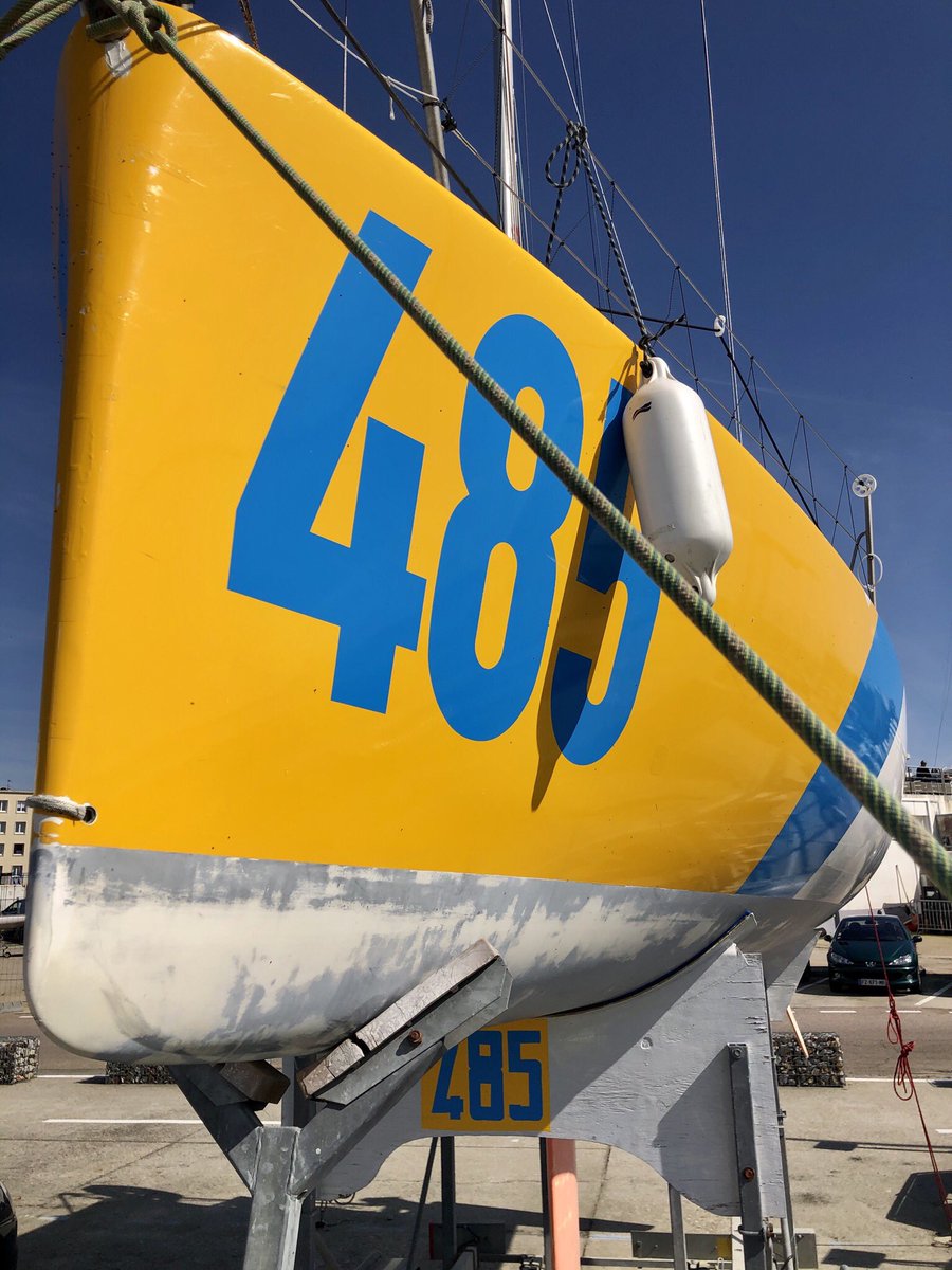 LHsansfiltre's tweet photo. Y’a pas que des bateaux qui crament au Havre  @lehavreplaisance #paddock au soleil près des Clubs de Voile SRH SNPH 
CNPV76
#remorques #ber #parking #terrain #voiliers #quilles  #bulbes #foiler #regates #étraves @LH_LeHavre https://t.co/dsMv9gK5cV