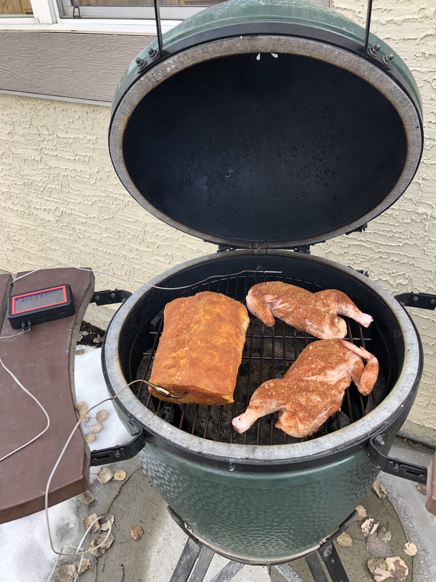 KennyDWallace's tweet photo. Pork loin and chicken on the #BigGreenEgg cooker. Temperatures monitored with my new FireBoard.
@BGECanada @fireboardlabs #bbq #bbqlife #bbqlove #bbqaf https://t.co/dQYWYPgzVu