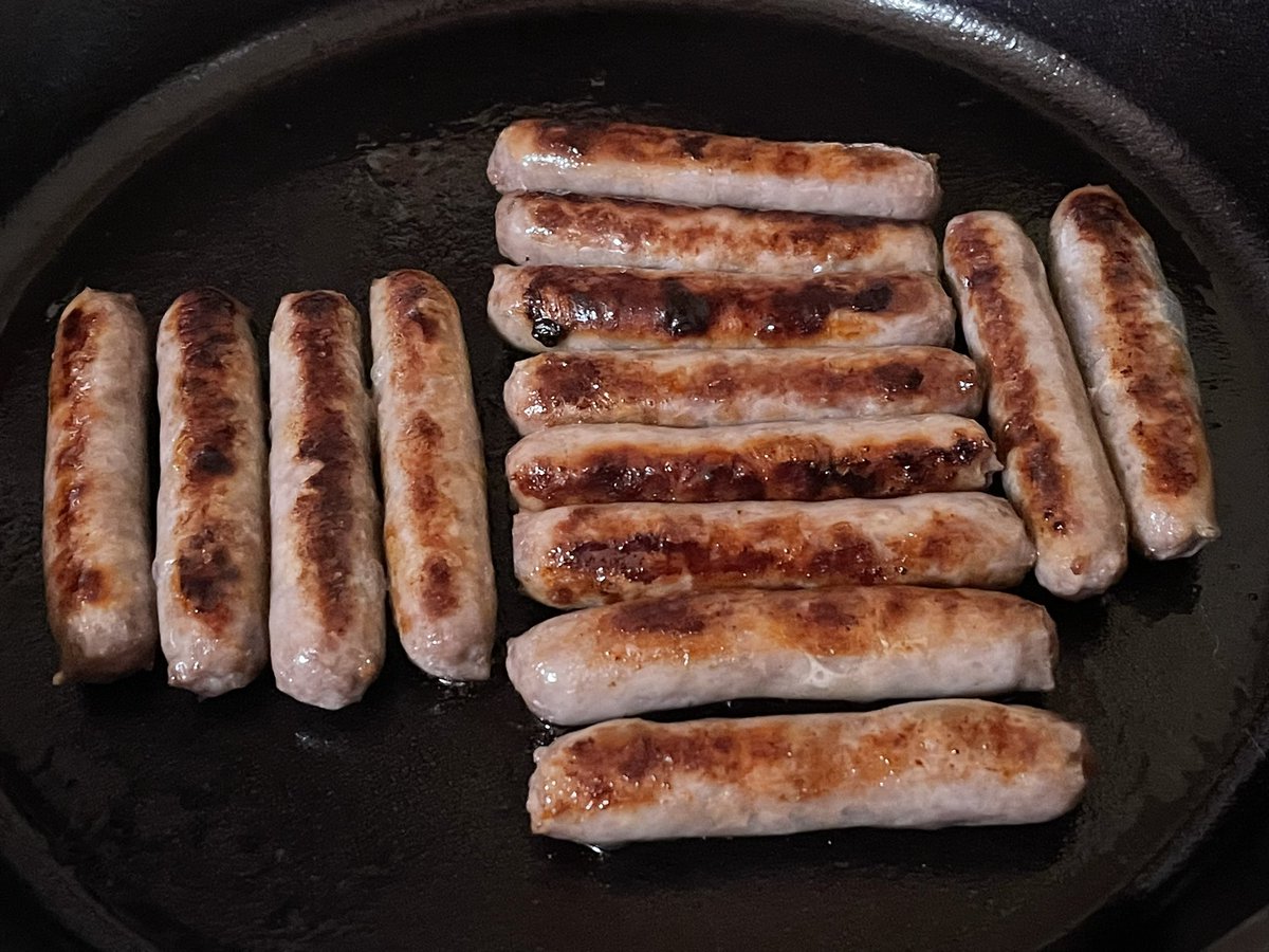 Sautéed up some @Johnsonville #Vermont #Maple syrup #breakfast sausage today in my @LodgeCastIron skillet 🍳 today for my #EasterBrunch. #Food #Foodies #SundayBrunch