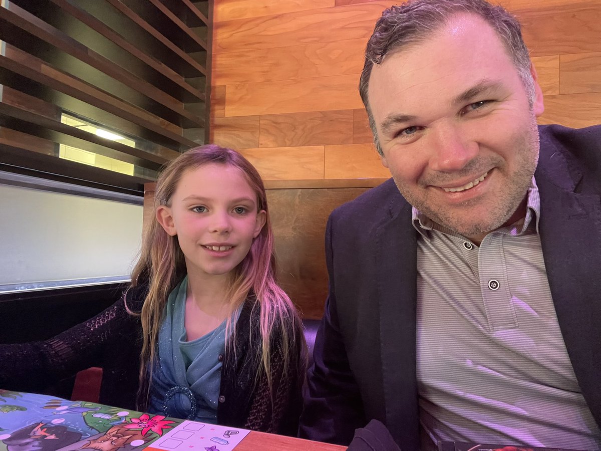 AlexFromBarrie's tweet image. Alert: dad-fail on Easter dinner. So we are out for dinner tonight at Baton Rouge. Kids are excited and wearing their ”Sunday best”! #HappyEaster2023 #dadfail