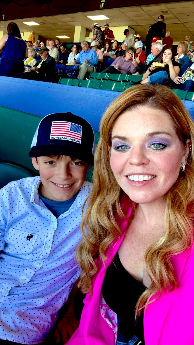 Director_Roxy's tweet photo. Quick trip home and got to see the oldest nephew Tanner at the races, who is becoming a lil race fan himself. Gotta get him down to @LouisianaDowns to help me pick some winners this summer.
#EasterWeekend2023 #winning #roxyontheroad https://t.co/JgADSchfIn