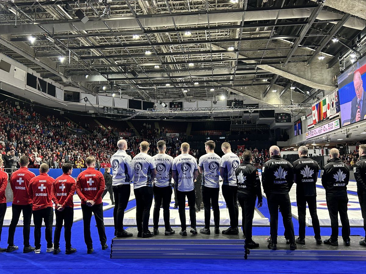Devin_Heroux's tweet image. Emotional scenes here at TD Place. 

Scotland 🏴󠁧󠁢󠁳󠁣󠁴󠁿 on top of the curling world. 

They were brilliant today. #cbccurl