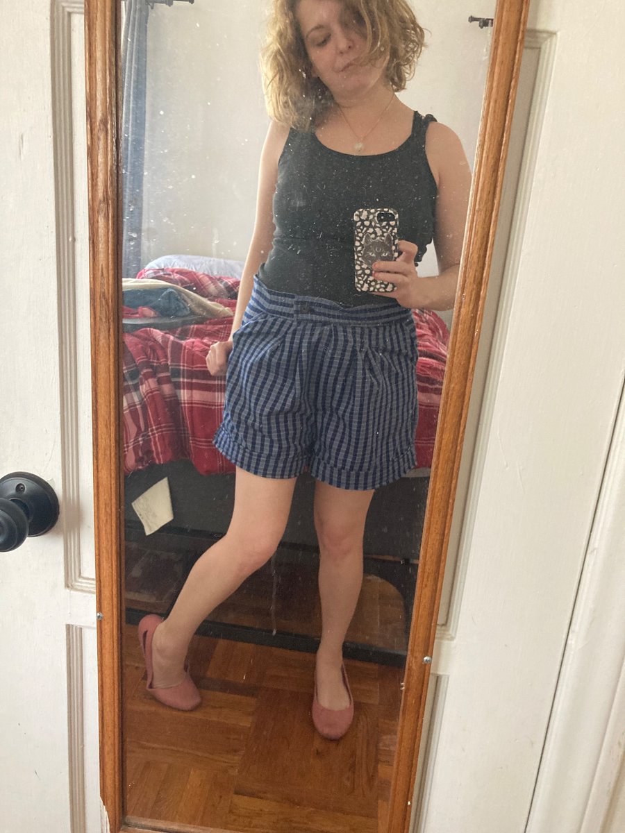 ThisIsHeidiB's tweet photo. Made myself a pair of breezy warm weather shorts out of my bf’s old pajama pants (FEAT. POCKETS) https://t.co/s443z9DPpw