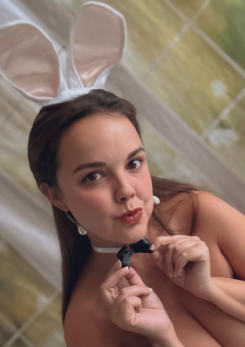 Happy Easter 🐰 posted on my OF! Check it out now 🥰🐣 #onlyfans #Easter2023 #bunnyday https://t.co/gyMnmp0285