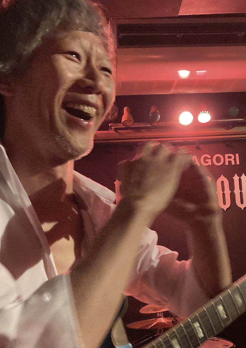 kuki1k1's tweet photo. sympathyで、リーダーがYOSHOKOお姐さんとハープでのプレイ中に楽しすぎなパイセンコレクション
#KILLERCHINEDRESS
#KINGBROTHERS 
#DJYOSHIKO
#NOBORU_and_KYOKO
#GANGRICKY https://t.co/jQ4o5LE3v8