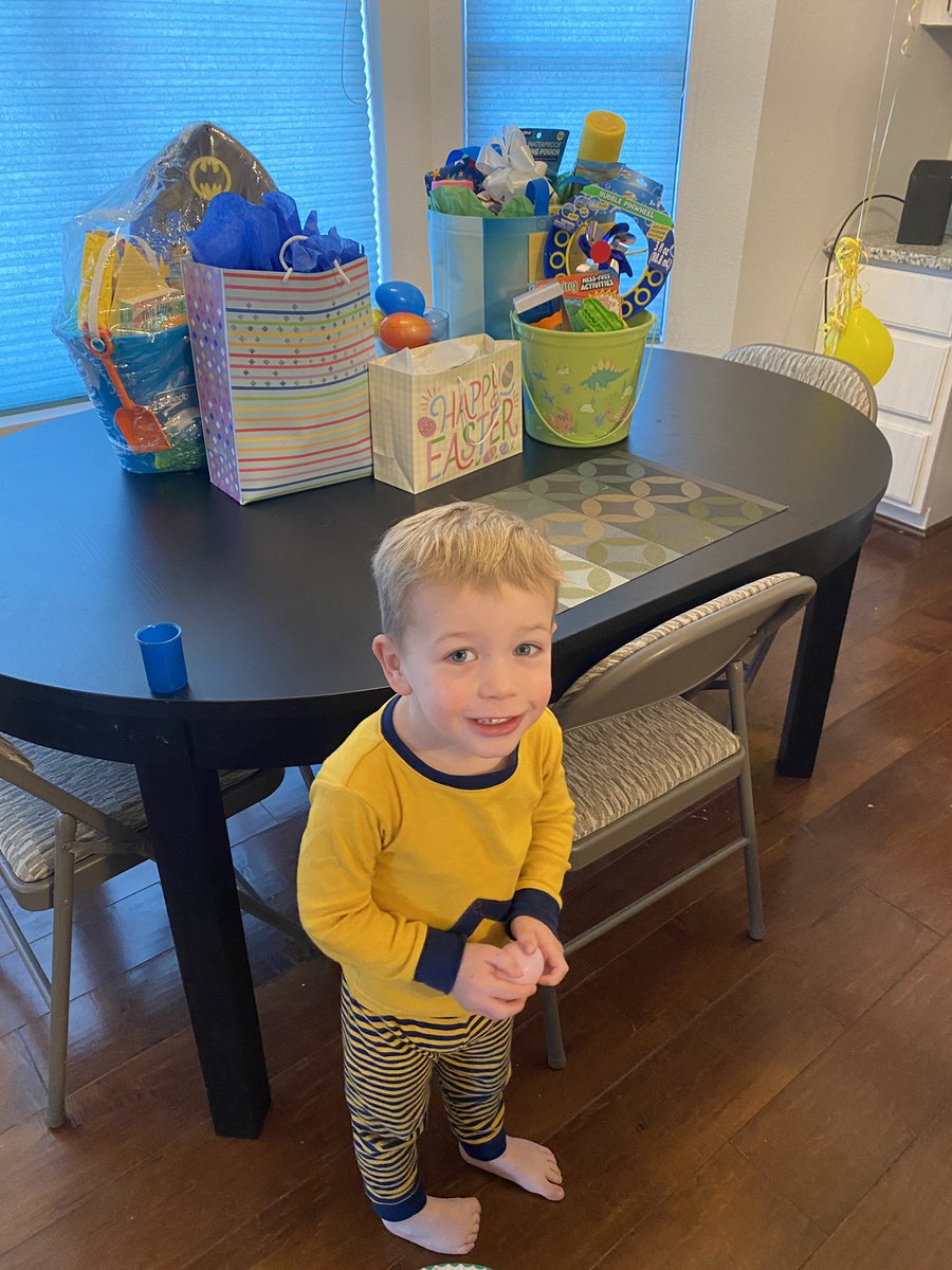 mrsj3285's tweet photo. Happy Easter! 🐣🐰 @CoachAJohnson https://t.co/ERheOfS4E5