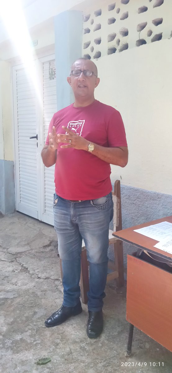 IprMario's tweet photo. #VamosConTodo. Variados y profundos debates suscitó el tema de rechazo a las adicciones abordado en la Escuela de Educación Familiar del día de hoy.
@elsa_ena 
@FundichelyRosa 
@hechavarr4 
@AlcoleaOscar 
@MarielaDouglas1 
@GuerraNapoles 
@CubaMined 
@dpestgo 
@FrenteDme https://t.co/2ttVerMhnl
