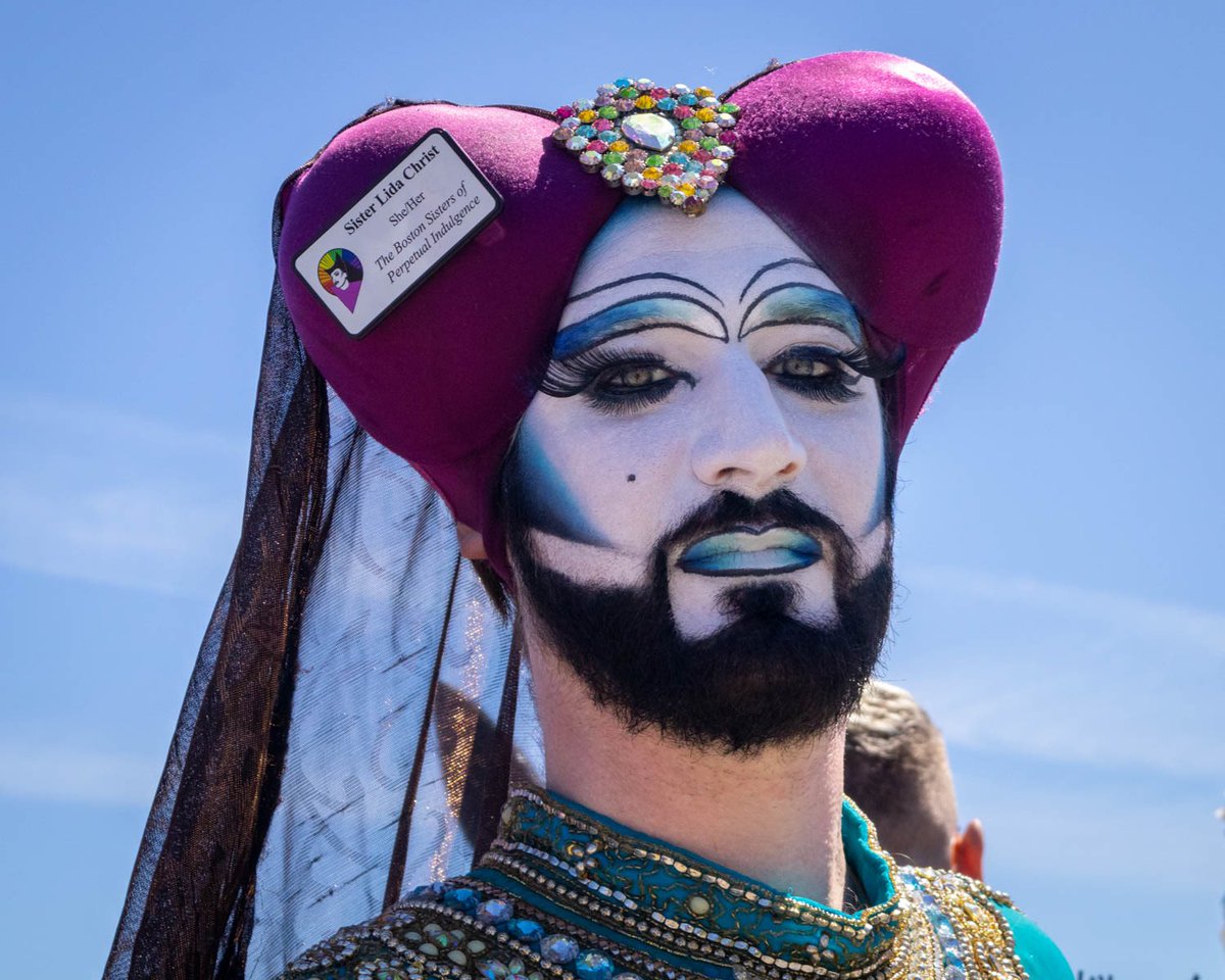 thisisfrancis's tweet photo. Easter in the Park with @sfsisters and more…
.
.
.
#easter #happyeaster #hunkyjesus #drag #dragqueen #dragqueens https://t.co/SQI2vPeO7R