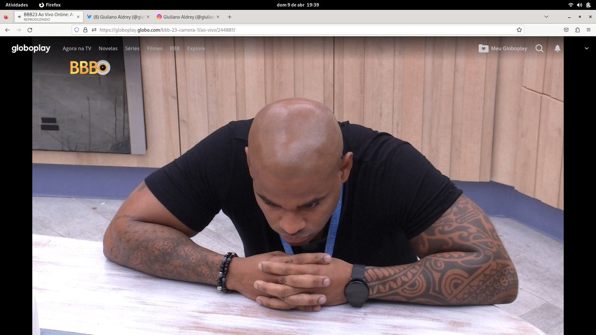 #TeamBlack #FORAALFACE #bbb23 #RedeBBB Estamos com você!

foto retirada do Globoplay