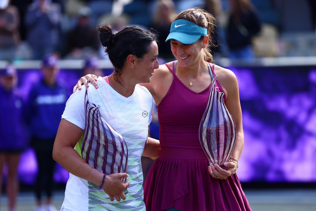 Ons_Jabeur's tweet photo. Thank you @CharlestonOpen I’m so happy with this title ❤️🙏🏼 @BelindaBencic congrats on another spectacular final. My #TeamOJ I love you, you guys are the best 🫶 https://t.co/YqTBrC47pj