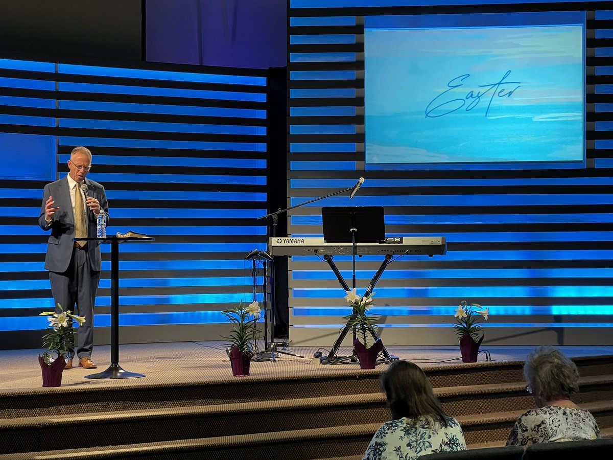 CrosspointWC's tweet photo. He is risen! We loved celebrating JESUS with you this morning! Happy Easter! 🙌🕊️🎈

#CrosspointWC #Charlotte #Easter 
#church #UniversityCity #UNCC https://t.co/0Y8mFVfxJI