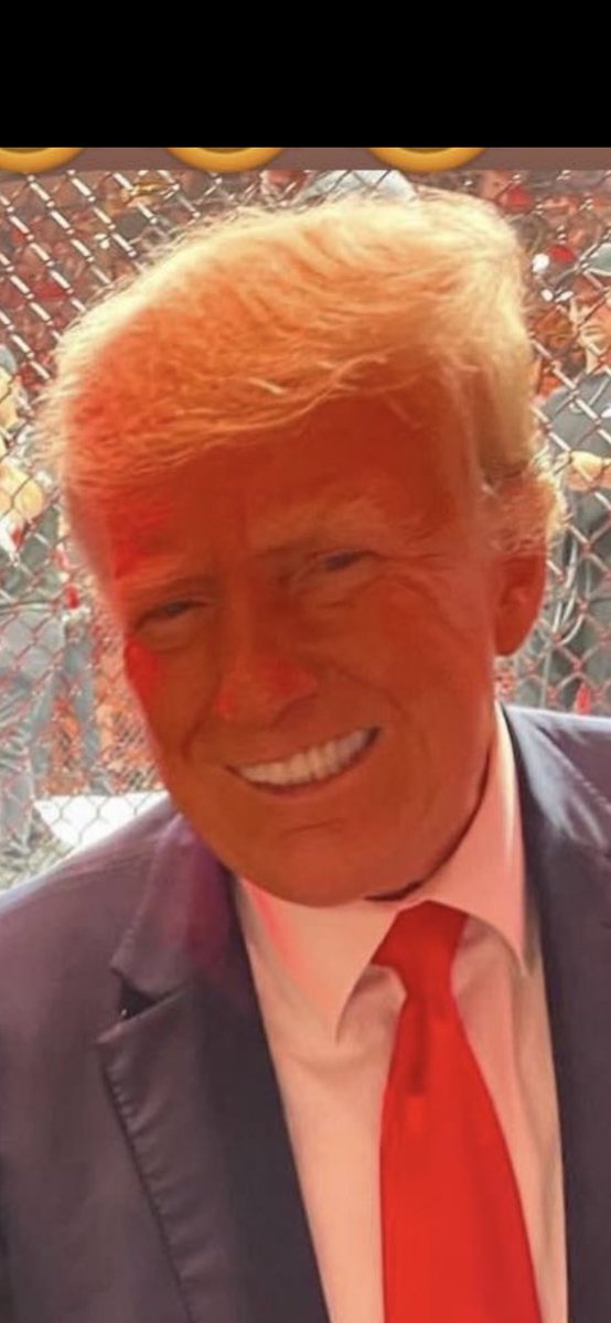 JoeBlond3's tweet photo. @FreddieGibbs The look you make when you’re the last rotisserie chicken left at Costco https://t.co/I1qrmqz0EY