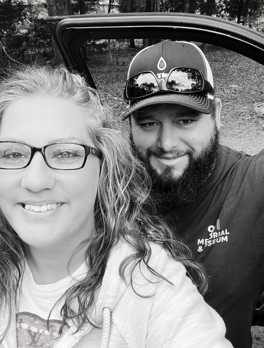 Tora75705's tweet photo. Easter Sunday meant church with the kids. Boat in the water, and bass fishing with a first catch on the bank. #HappyEaster #afternoonatthelake #firstbass #slimy https://t.co/tbZcn7g9Cm