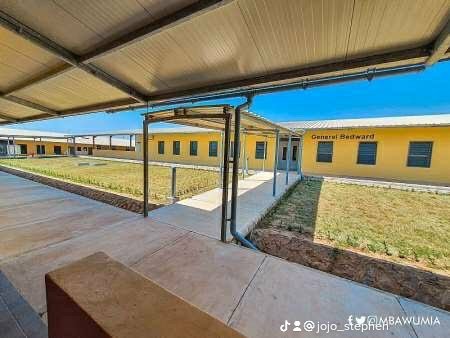 Jojo_stephen1's tweet photo. Tolon District hospital constructed by Nana/Bawumia Gov't. https://t.co/e5dAOBZQLG
