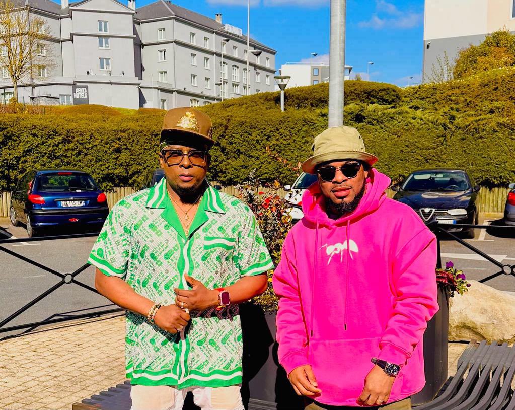 C H I N W A . 老師 tweet media