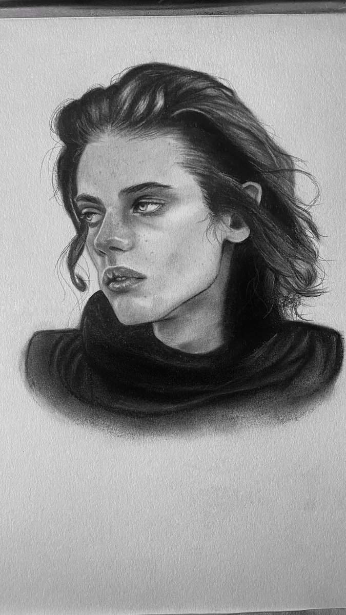 Eyes are never quite. 🍃 
#art #رسمتي