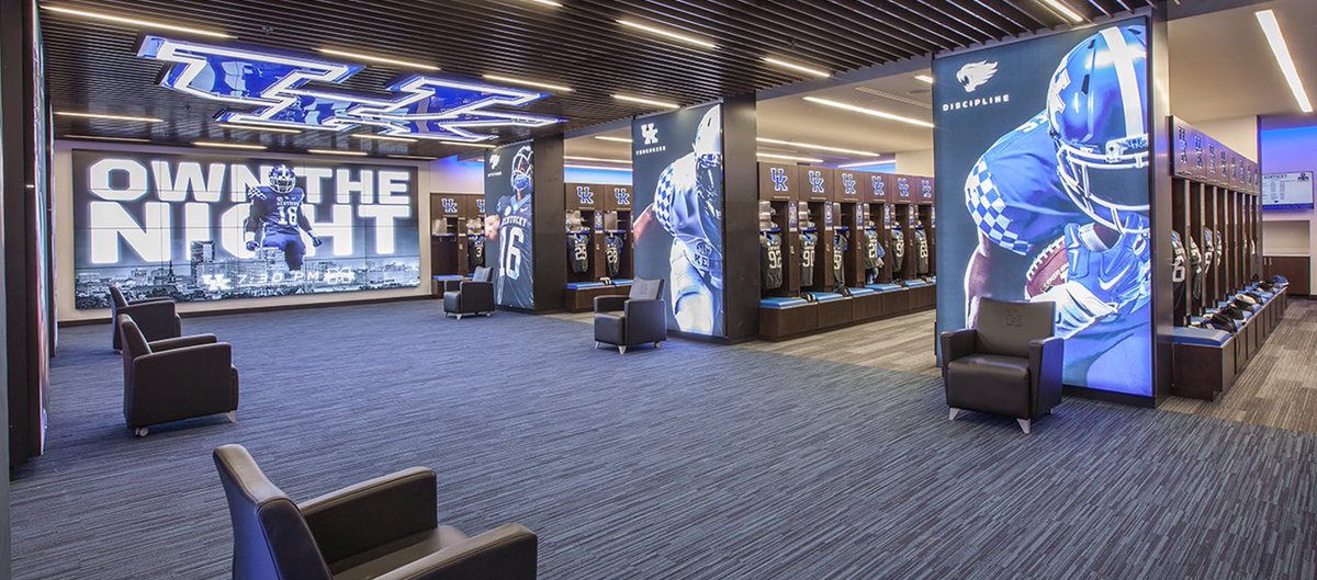KENTUCKY FOOTBALL LOOKING FOR RECRUITS TO WATCH‼️✅ LOOKING AT ALL POSITIONS🚨‼️RT AND DROP TAPE🔽🔽🔽🔽🔽🔽

🔗One11Recruiting.com