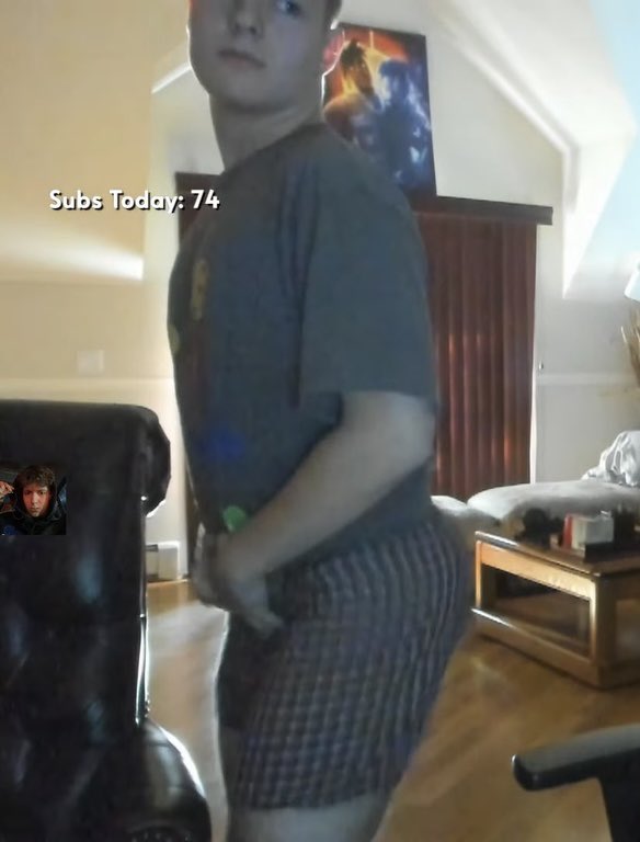 twitchgotass's tweet photo. https://t.co/H5RFiTOQrS