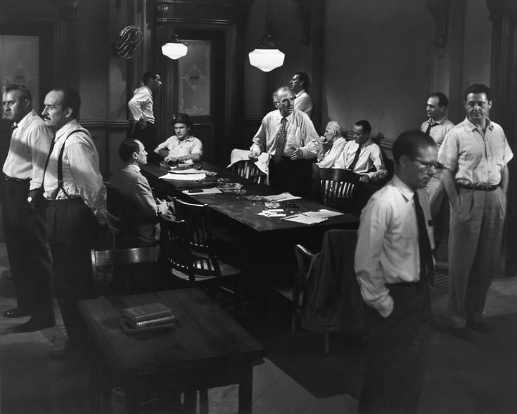 MilanBarsopia's tweet photo. 12 Angry Man released this day in 1957.

Here are some amazing facts about this cult classic. A thread 🧵 /1 https://t.co/za3qxnlslp